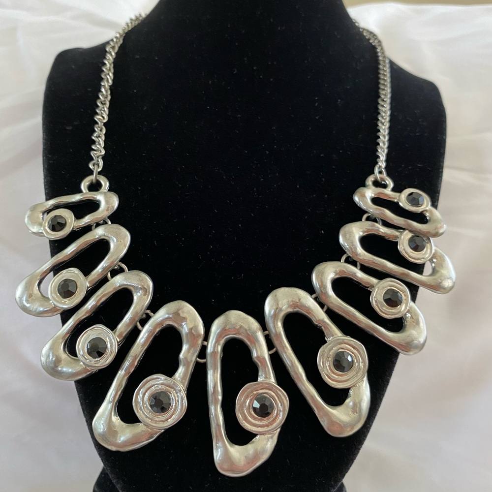 Fashion jewelry lot of 2 choker style necklaces